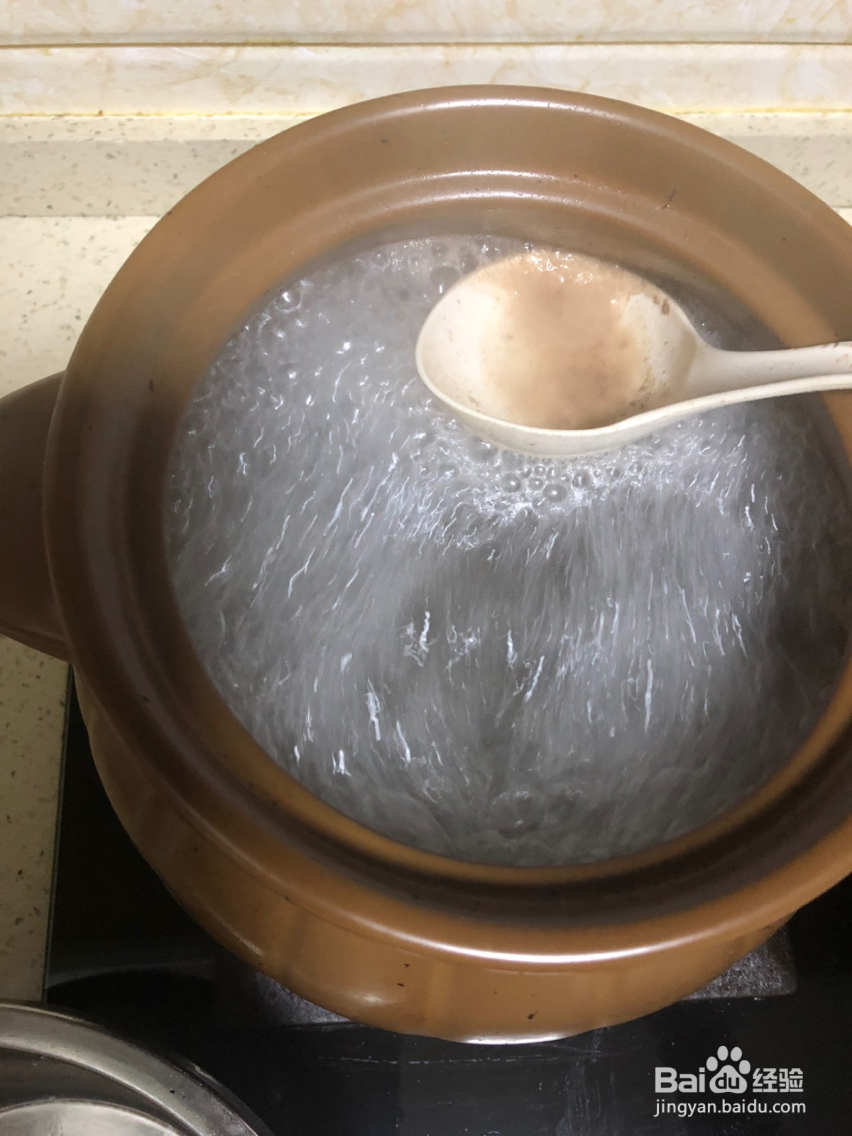 西红柿菌菇排骨汤的做法