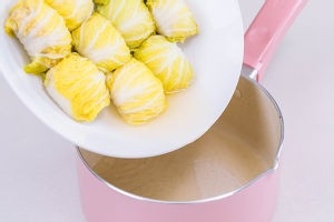 娃娃菜卷鸡肉
