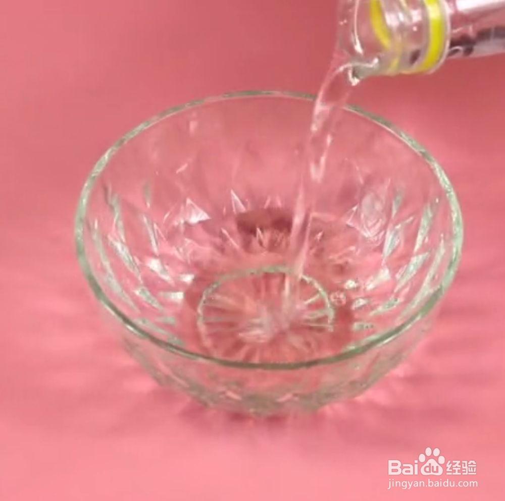 如何用白醋等去除冰箱的异味