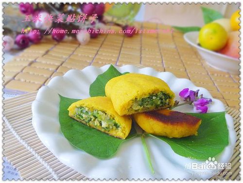 【简单制作的花样饼大全】乡村特色---玉米快菜贴饼子