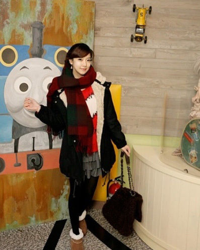 怎样在秋冬季用雪地靴+外套来搭配