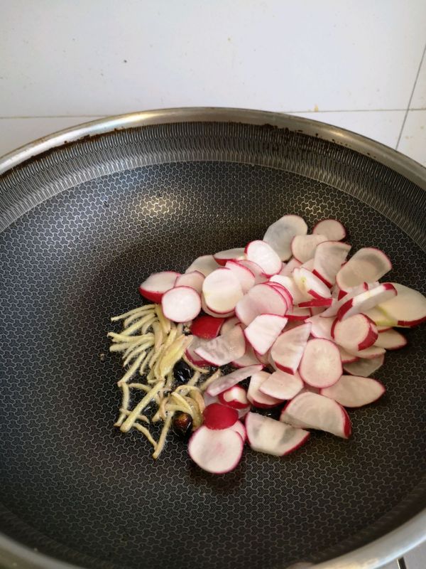 酱香樱桃小萝卜