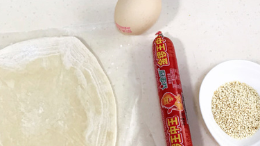 如何制作香肠飞饼卷