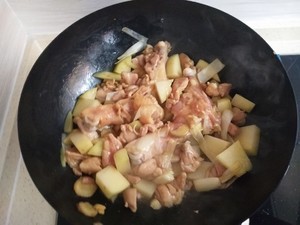 鸡肉炖茄子的做法
