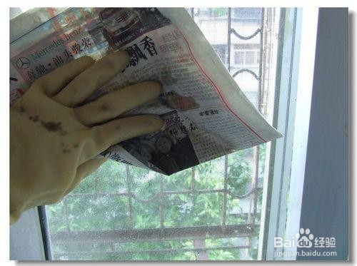 生活中简单的能擦掉镜子上水渍的办法