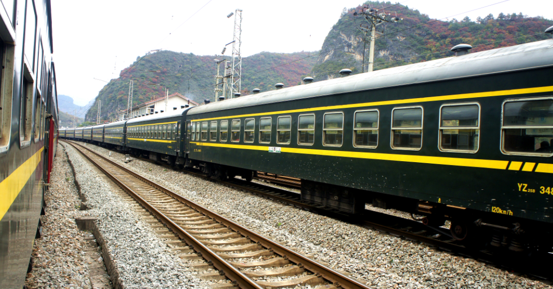 k384 5 号车厢坐位71.72 在哪