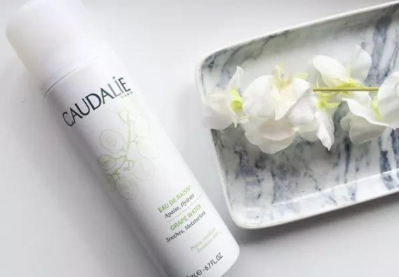 空调房对于干敏皮太不友好了,求推荐能快速补水舒缓的喷雾!