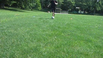 实用的五种世界杯级停球转身技巧