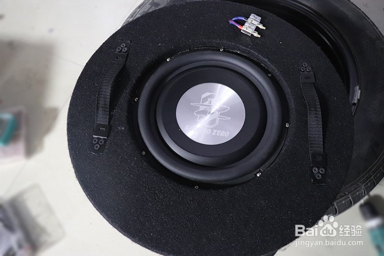 乌市慧声吉普大切诺基汽车音响隔音改装丹拿