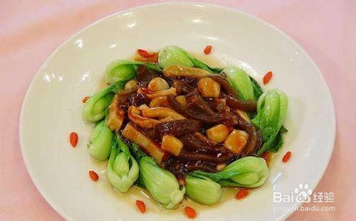 怎样使头发变黑变亮