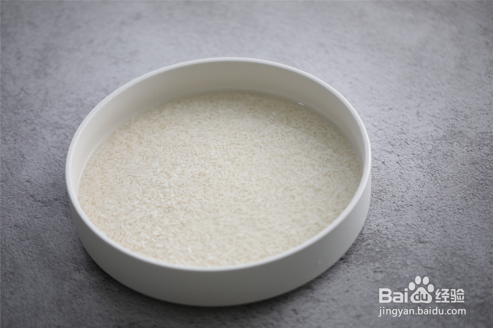 土豆鸡腿肉焖饭的做法