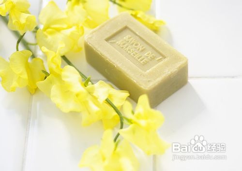 冬天镜片上常有白雾怎么办