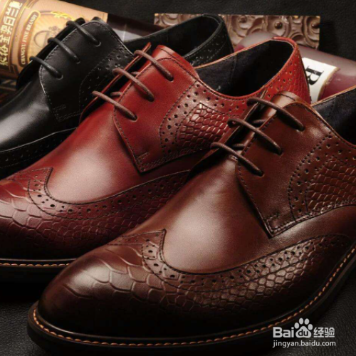 买皮鞋是要买比平时大还是小