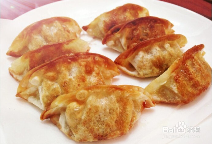 <b>#美食#油炸饺子的做法</b>