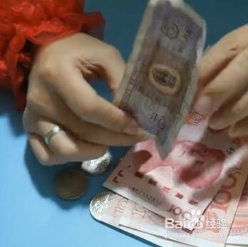 为什么现在地上有钱却不敢捡了