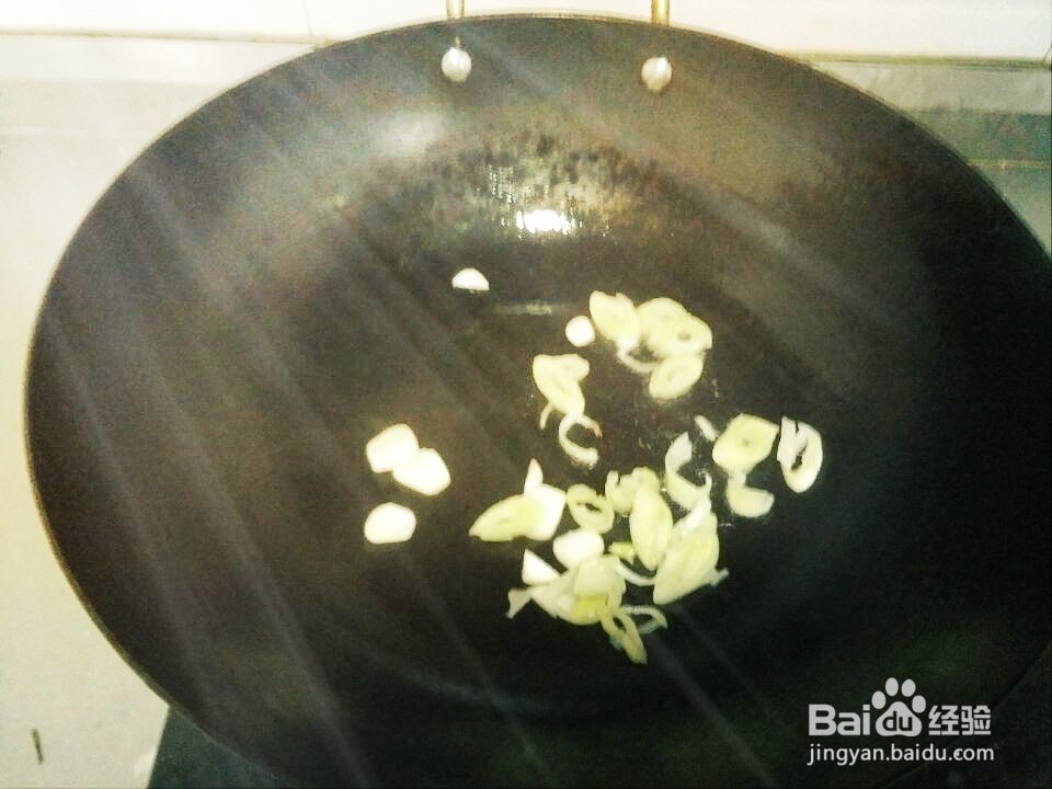 #美食# 蒜苔炒肉丝怎么做