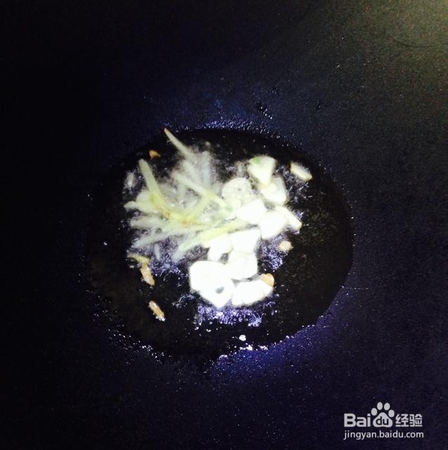 味美鲜香的上汤茼蒿菜