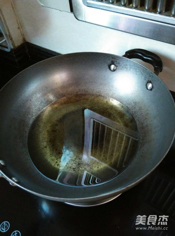 香炸鸡翅的做法