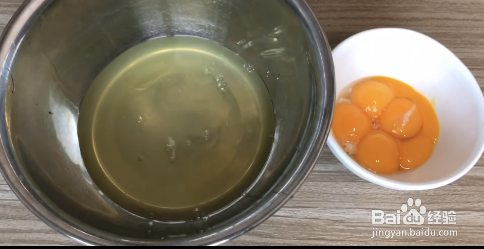 【教程教学】如何制作电饭煲鸡蛋糕?怎么做电饭锅鸡蛋糕最好吃?居家美食甜点制作流程分享!