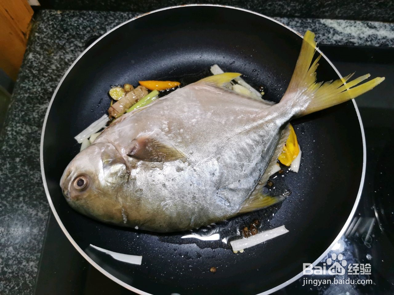 金鲳鱼的简单烹调