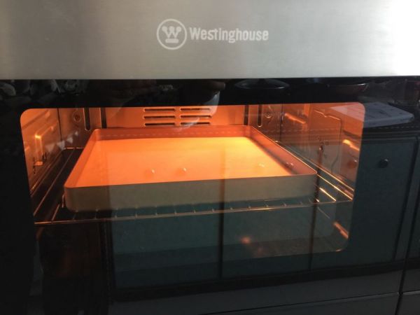 草莓奶油蛋糕卷