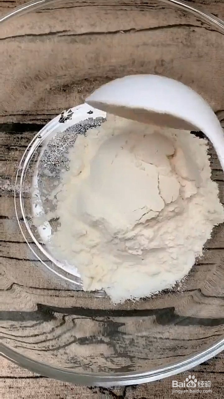 如何制作鸡蛋饼？