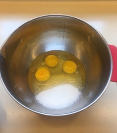 蒸糯米蛋糕—不用分蛋不用烤箱无油无水无泡打粉