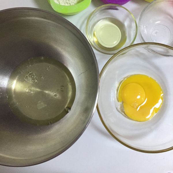 蔓越莓戚风蛋糕