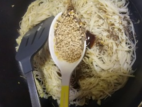 超下饭的孜然金针菇