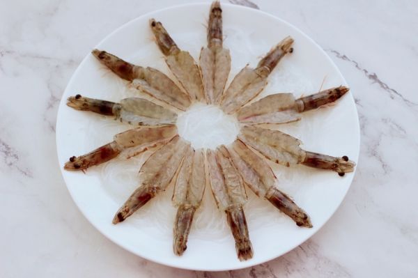 蒜末粉丝蒸好虾