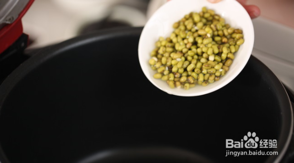 绿豆百合菊花粥