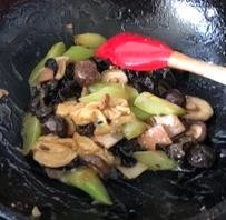 素咸肉莴苣烩面筋