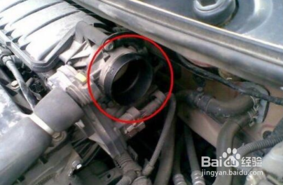 奥迪a4原地车身抖动是咋回事