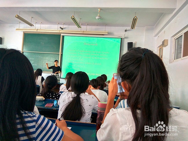 在大学如何与室友相处