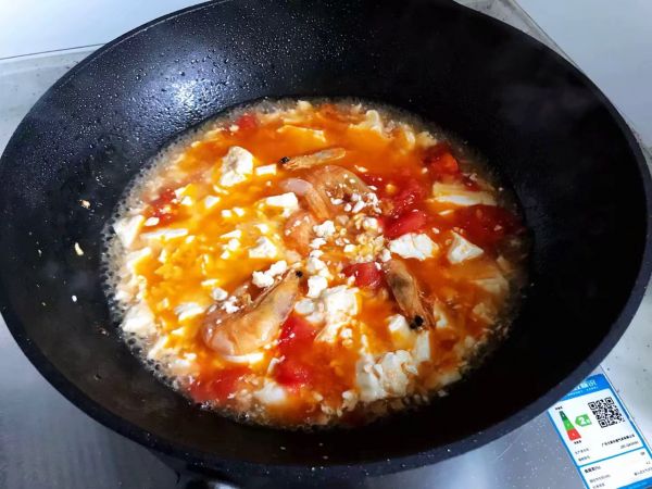 西红柿虾干豆腐羹