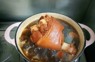 宴客看家菜招财肘子的攻略