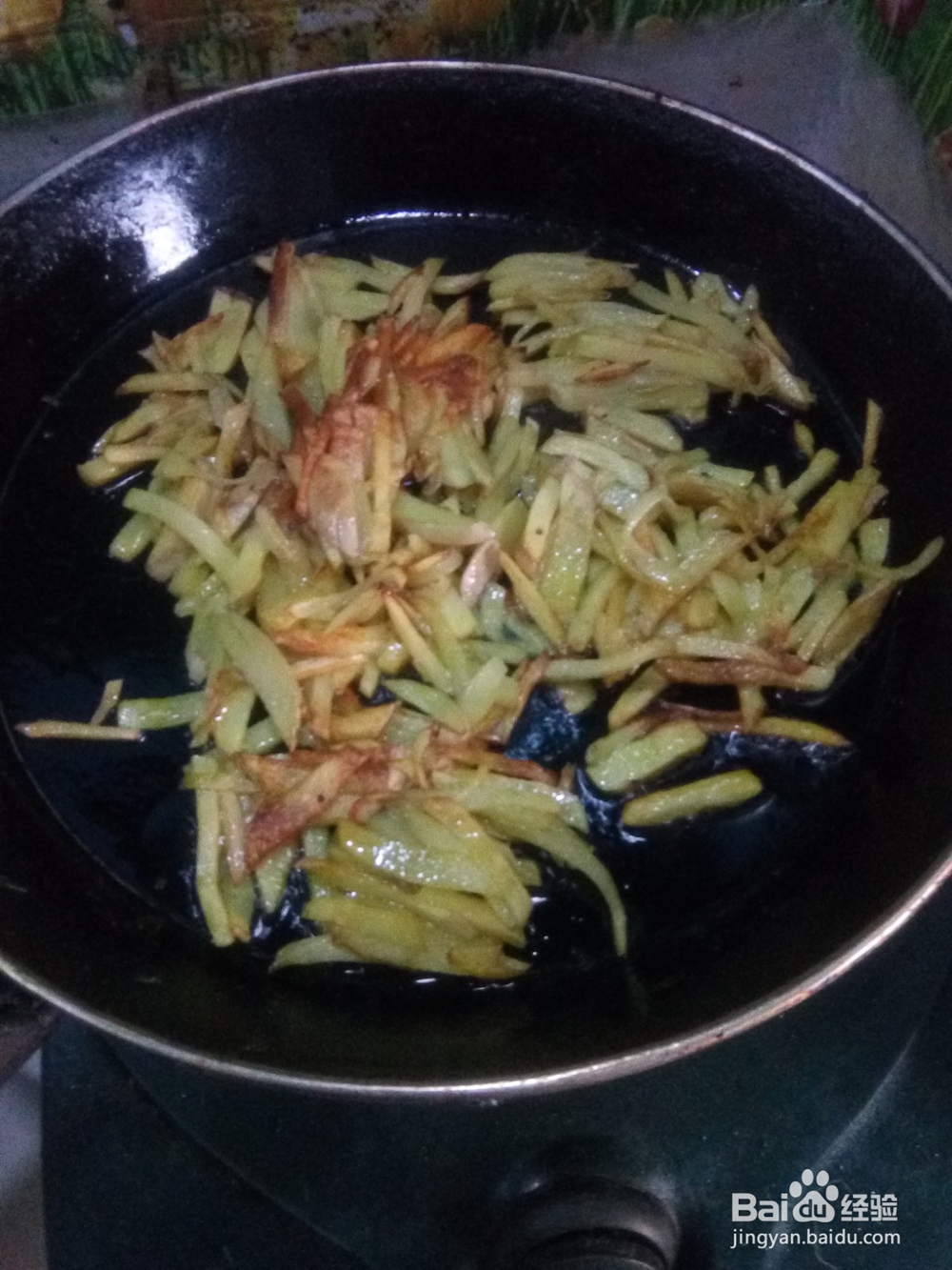 马铃薯丝炒韭菜