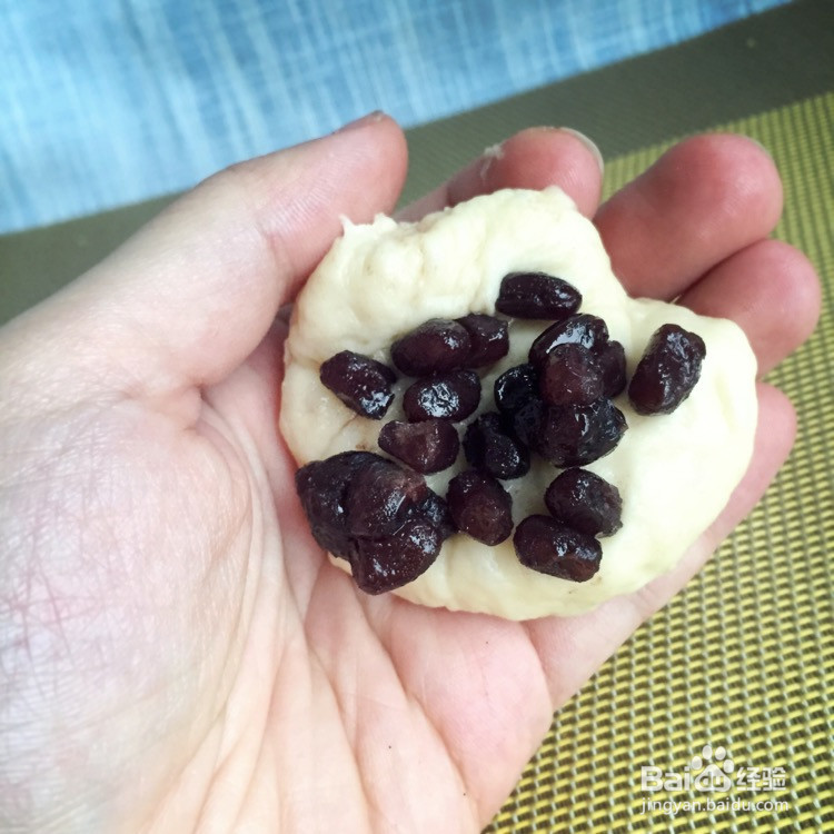 红豆椰蓉餐包的做法