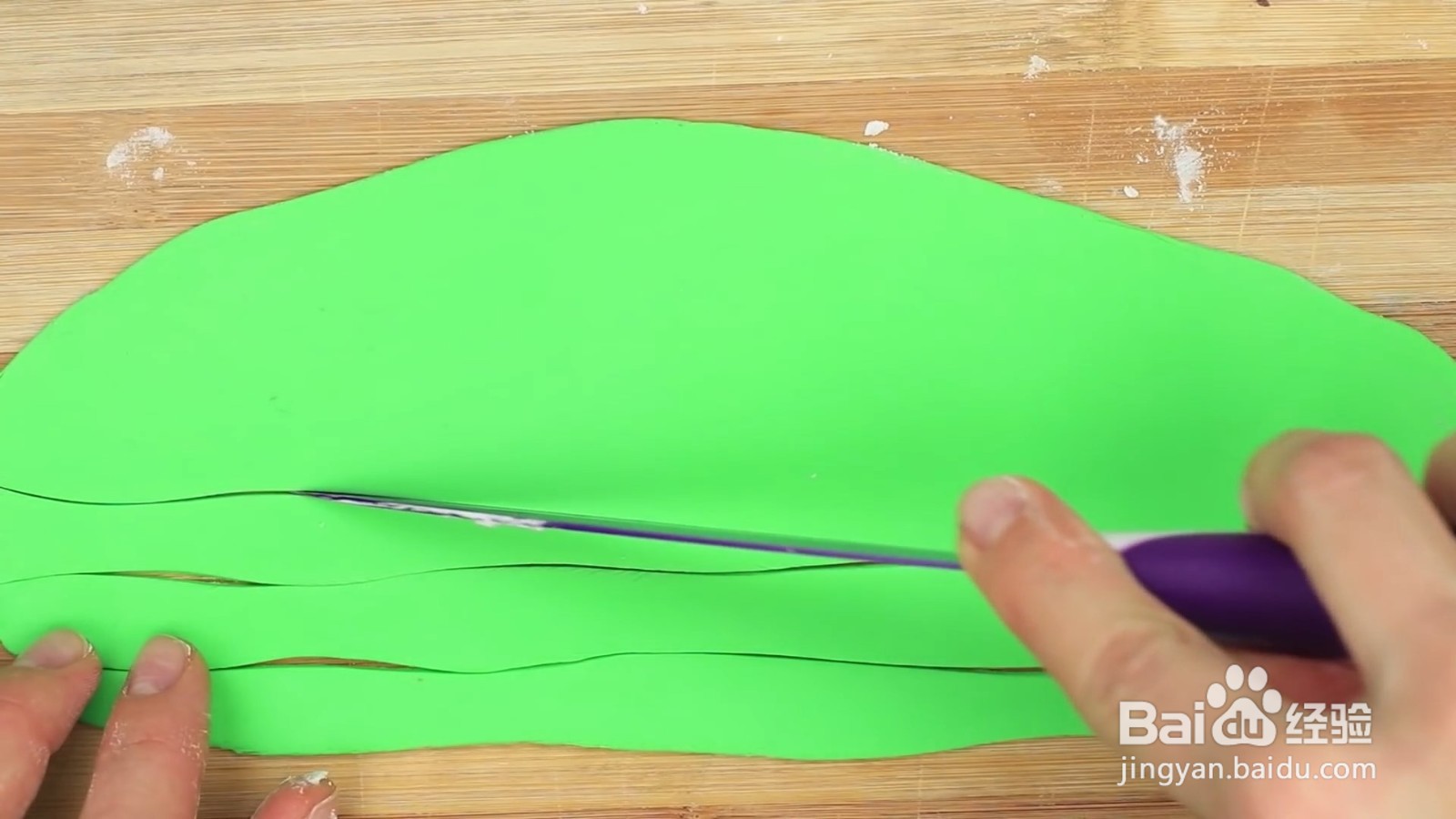 如何用蛋糕制作汉堡