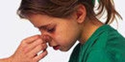 孩子常流鼻血怎么办?