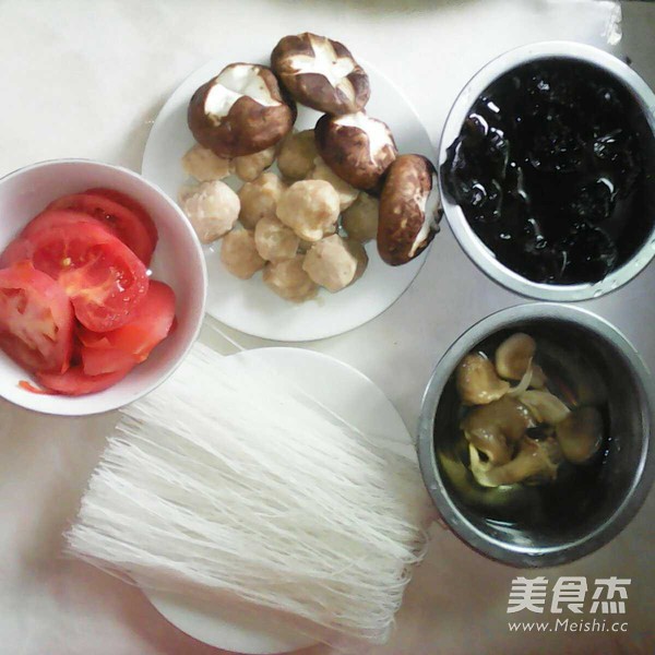 番茄鱼丸什锦煲