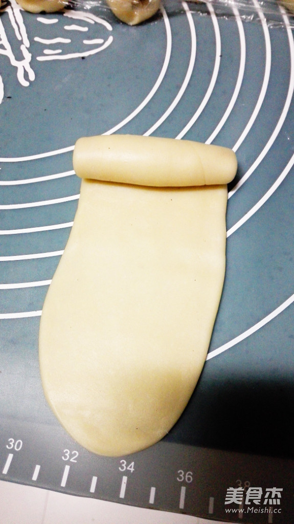 蛋黄酥的家常做法