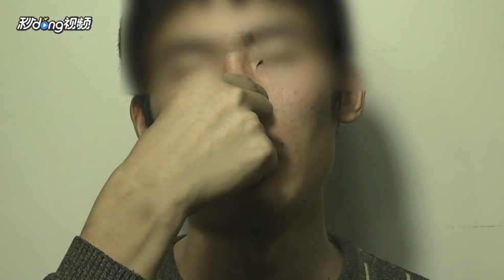 想要缩鼻翼，提高鼻梁怎么按摩