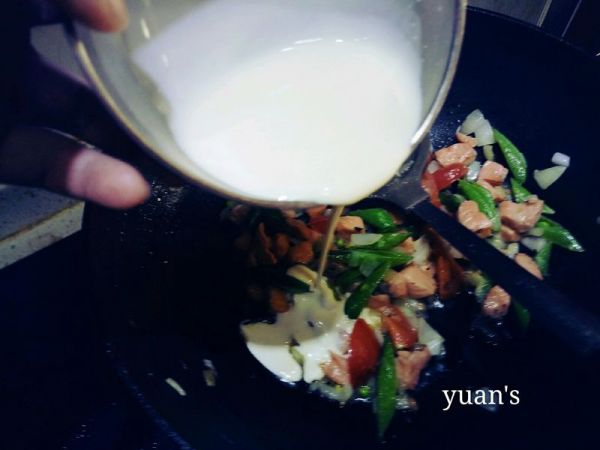 三文鱼奶酪意面