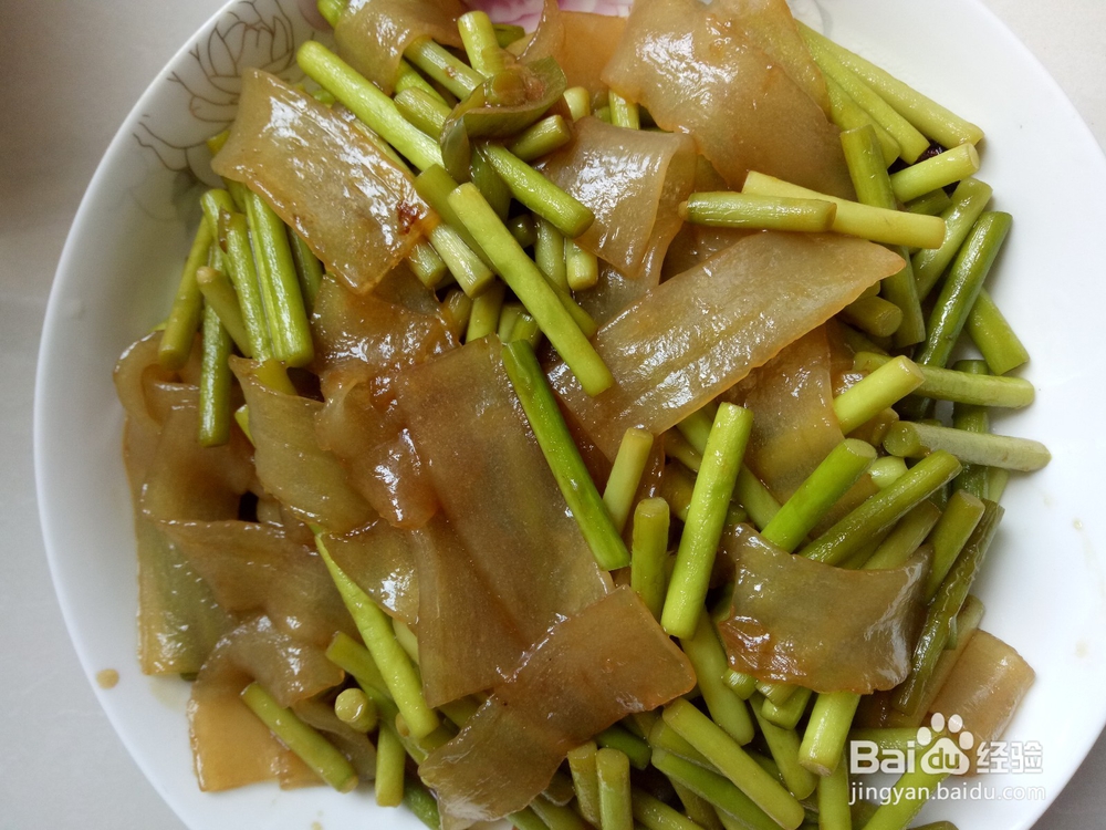 蒜苔炒宽粉的做法