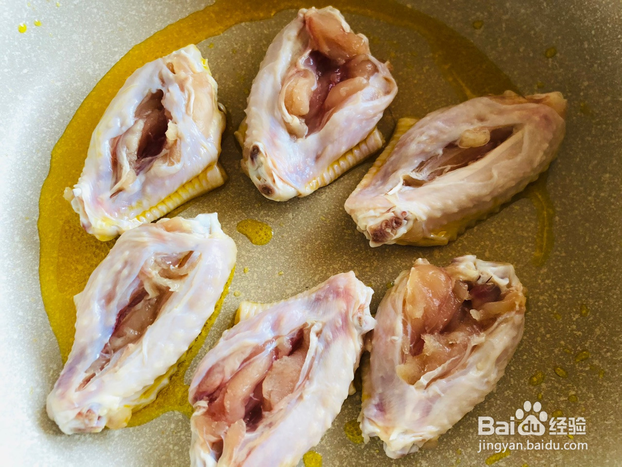 年夜饭快手菜美极焗鸡翅的做法