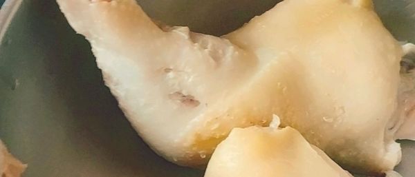 手撕柠檬鸡腿肉