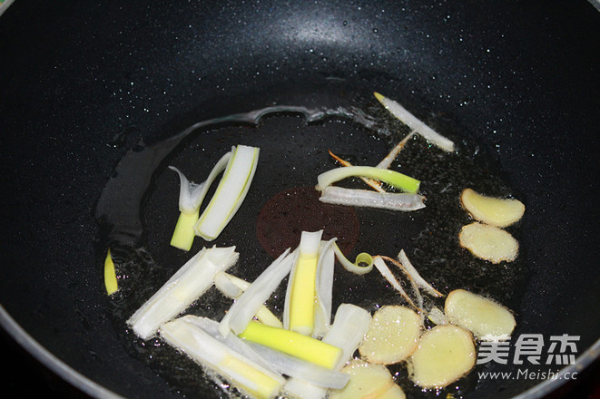 饭店靠大虾的做法