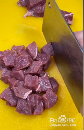 如何做在家做土豆炖牛肉？