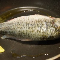 延缓衰老的香菇豆腐鲫鱼汤